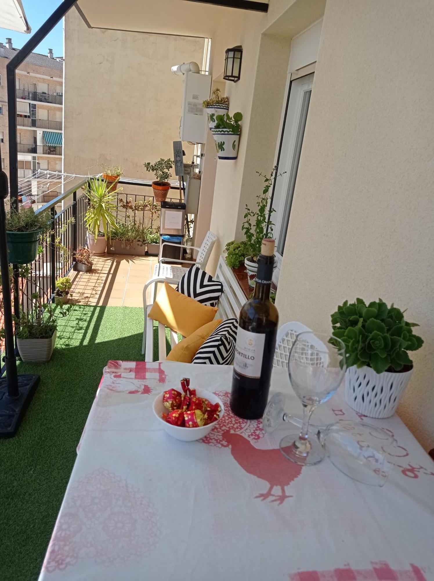 Gonzalo De Berceo 15 " Calidad-Sobrio" And " Free Private Parking " Apartment Logrono Exterior photo
