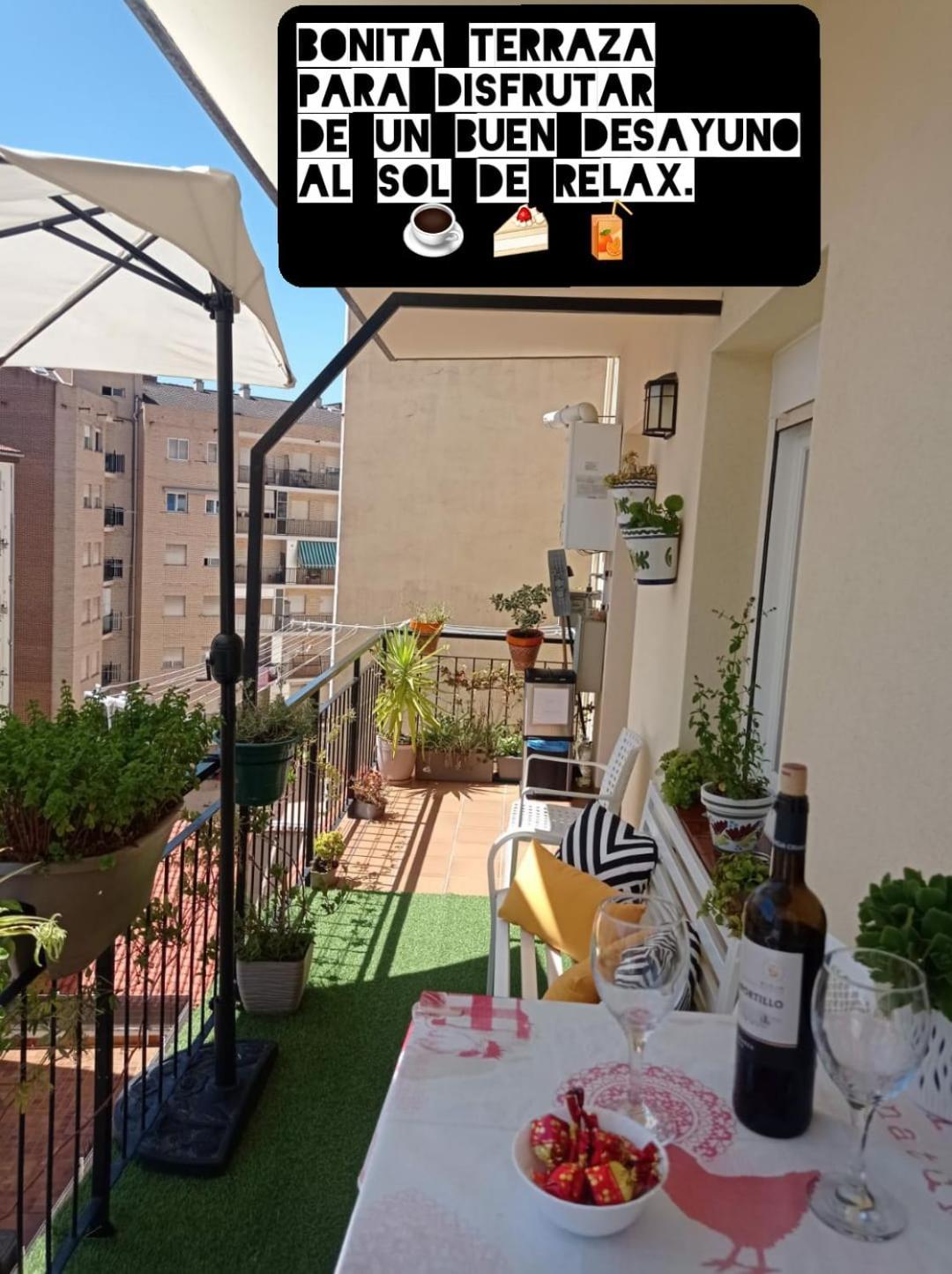 Gonzalo De Berceo 15 " Calidad-Sobrio" And " Free Private Parking " Apartment Logrono Room photo